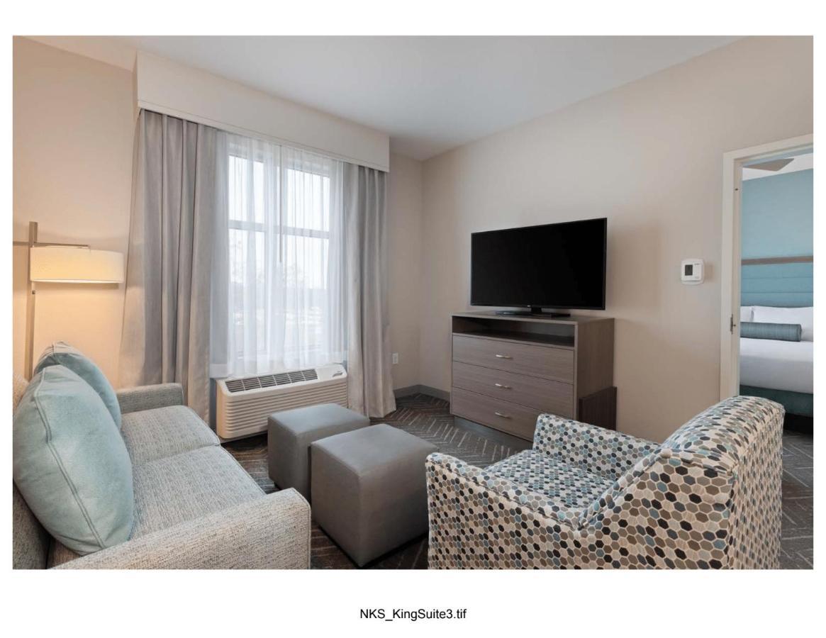 One-Bedroom King Suite