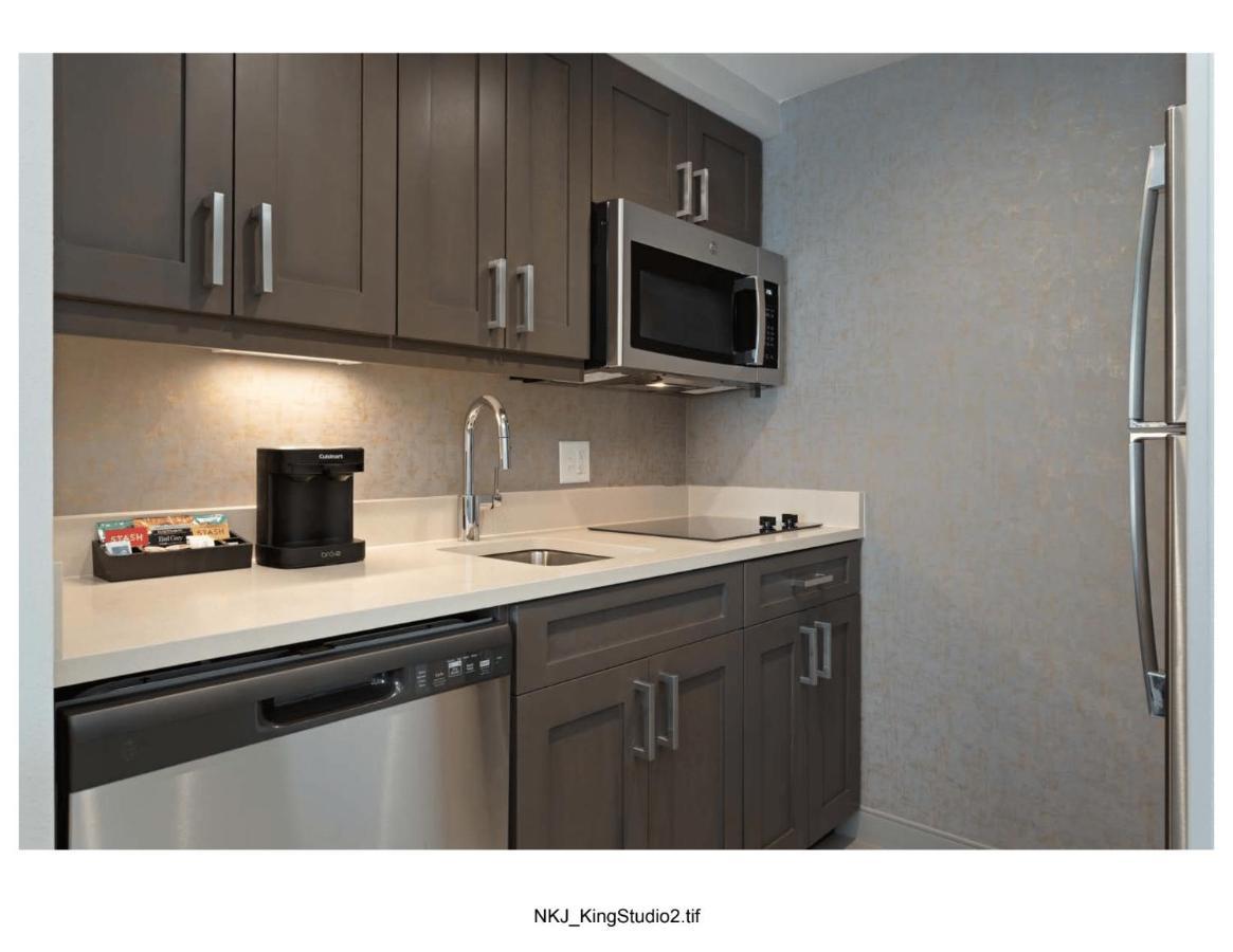 King Studio Suite