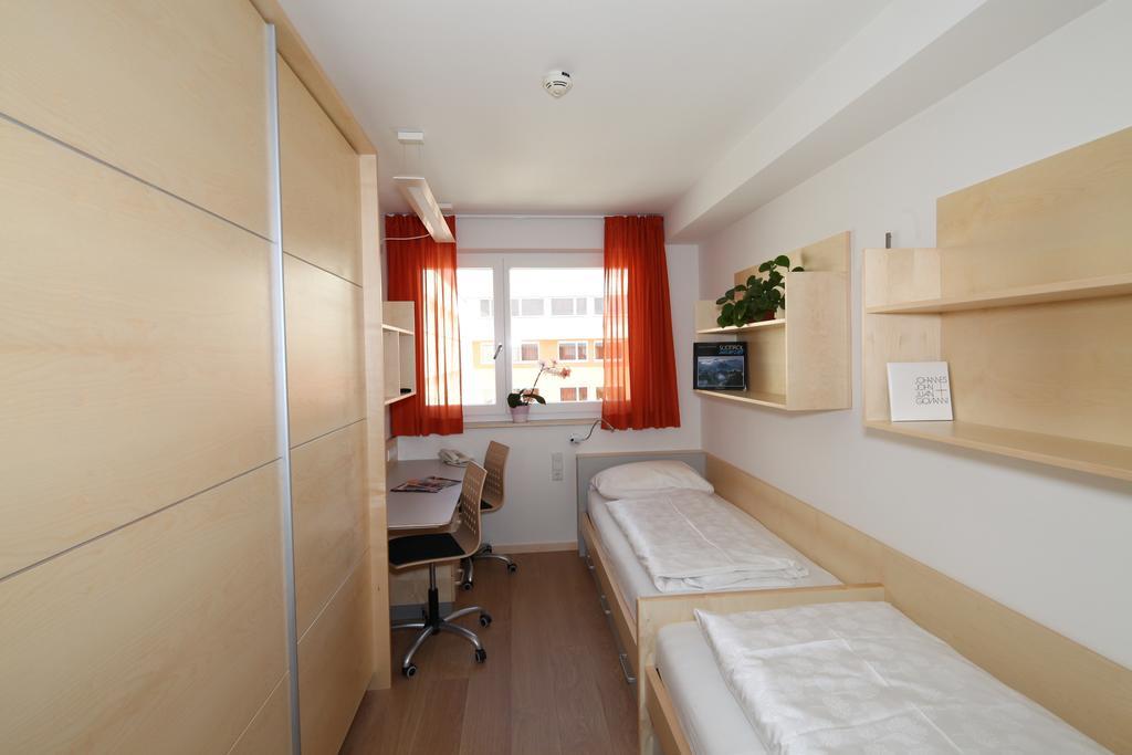 Zweibettzimmer