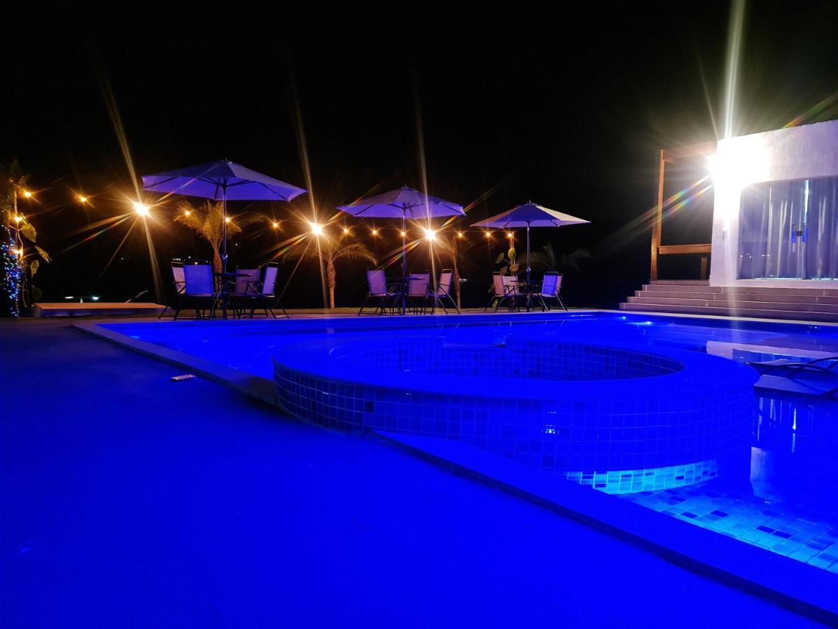 Queen Suite Pool View