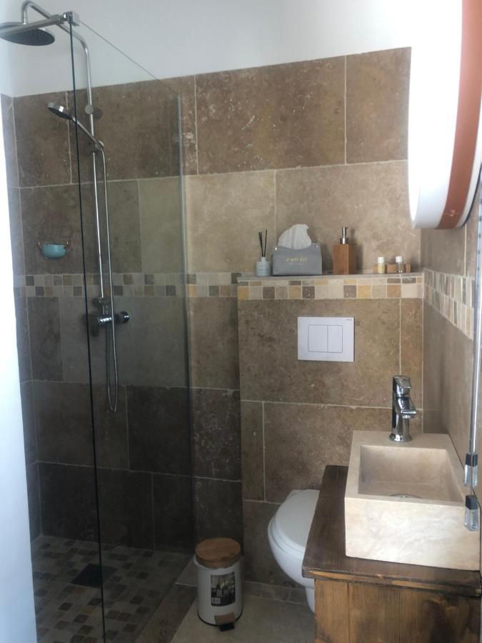 Single Room,1243724194:JPEG