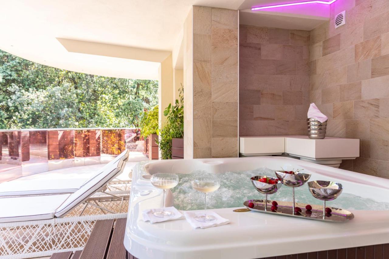 Suite Queen con Vasca Idromassaggio