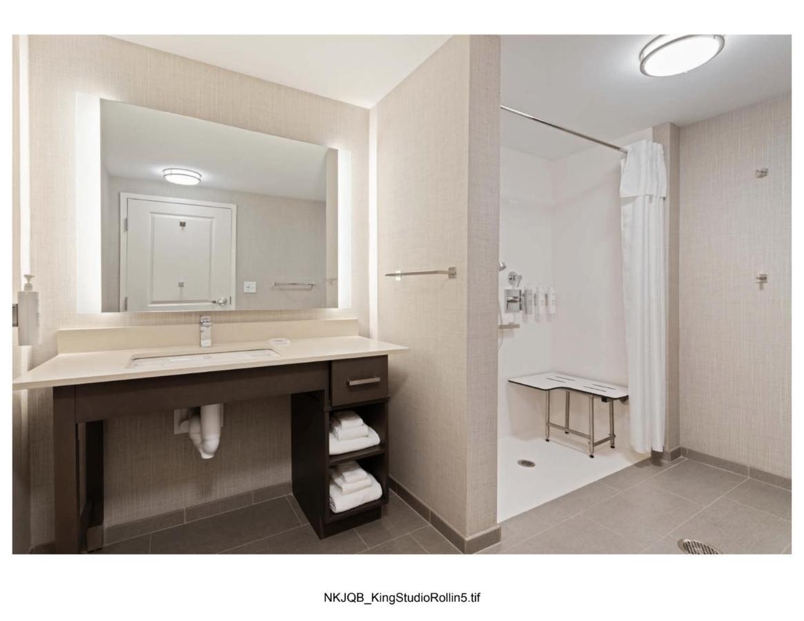 King Studio Roll Shower Mobility Accessible