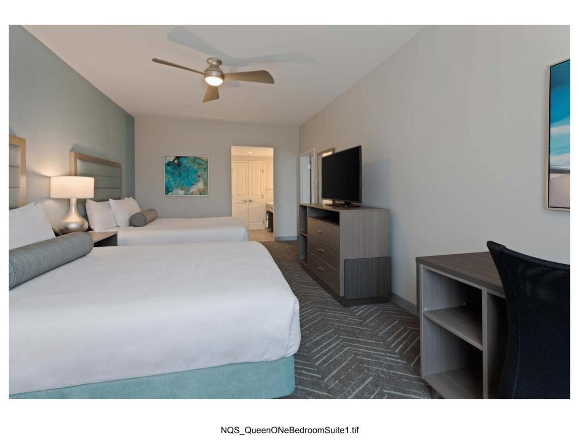 One-Bedroom Queen Suite Two Queen Beds