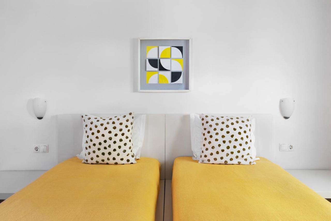 Two-Bedroom Apartment,1243532407:JPEG
