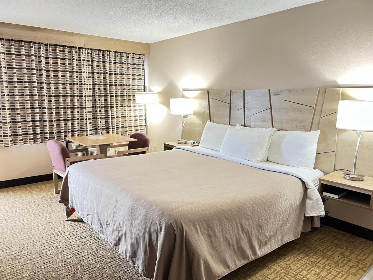 Executive King Suite
