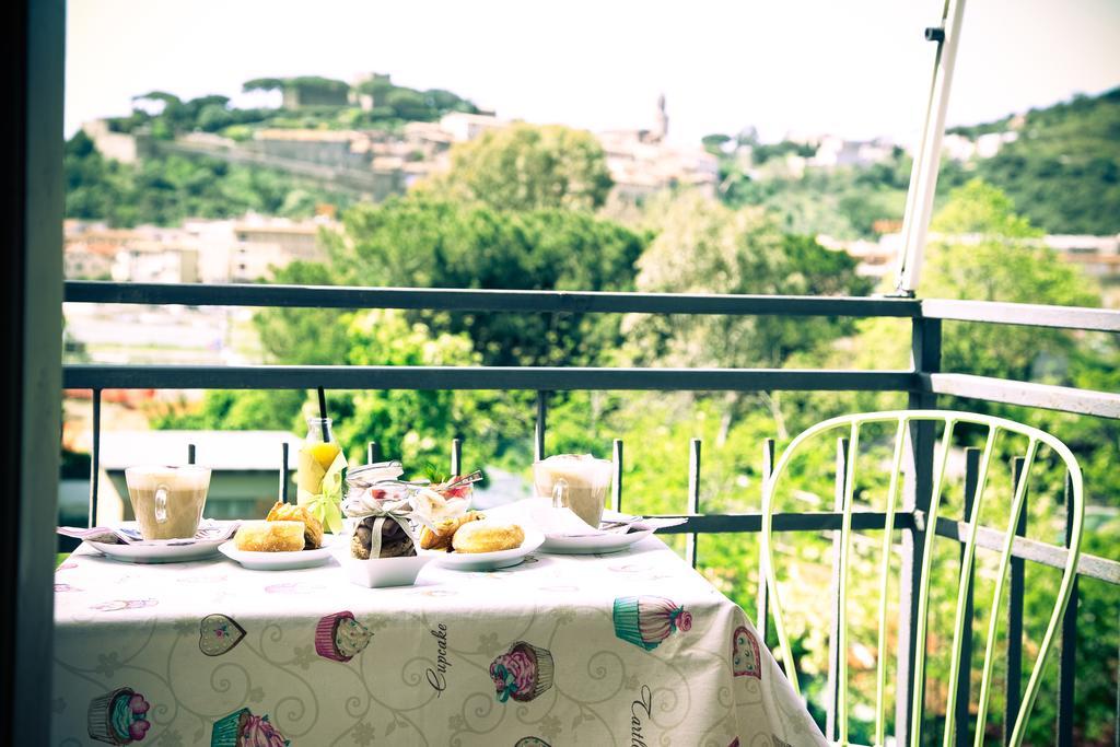 Dreibettzimmer mit Balkon