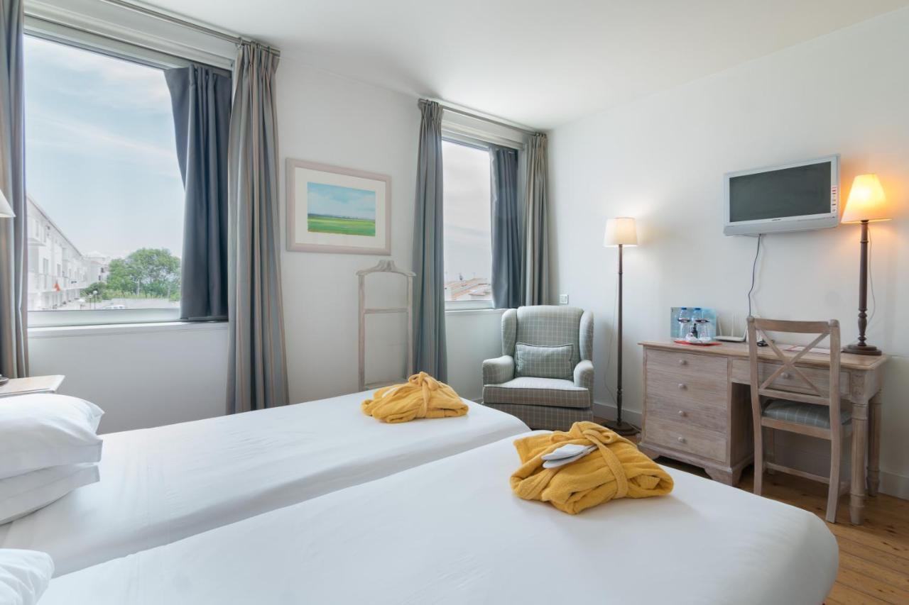 Twin Room Land View