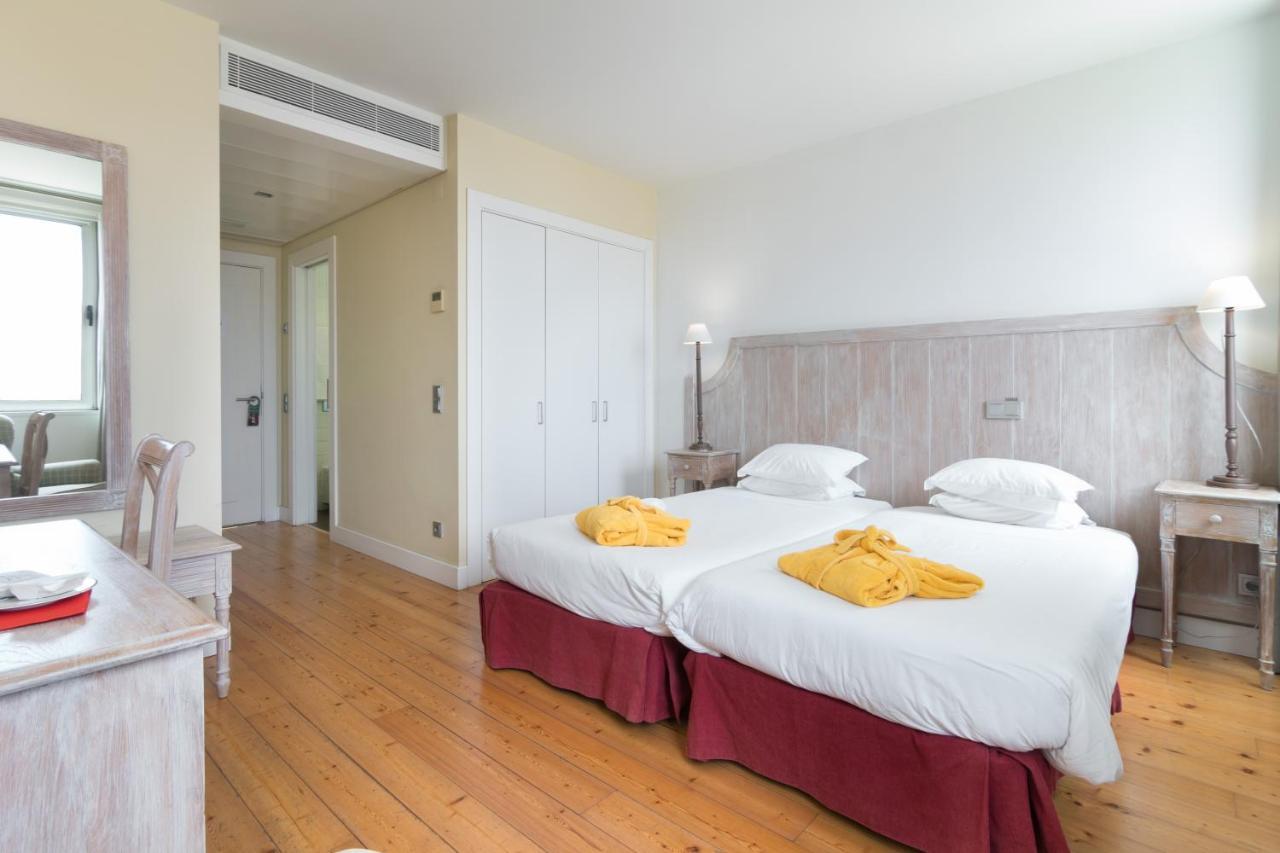 Twin Room Land View