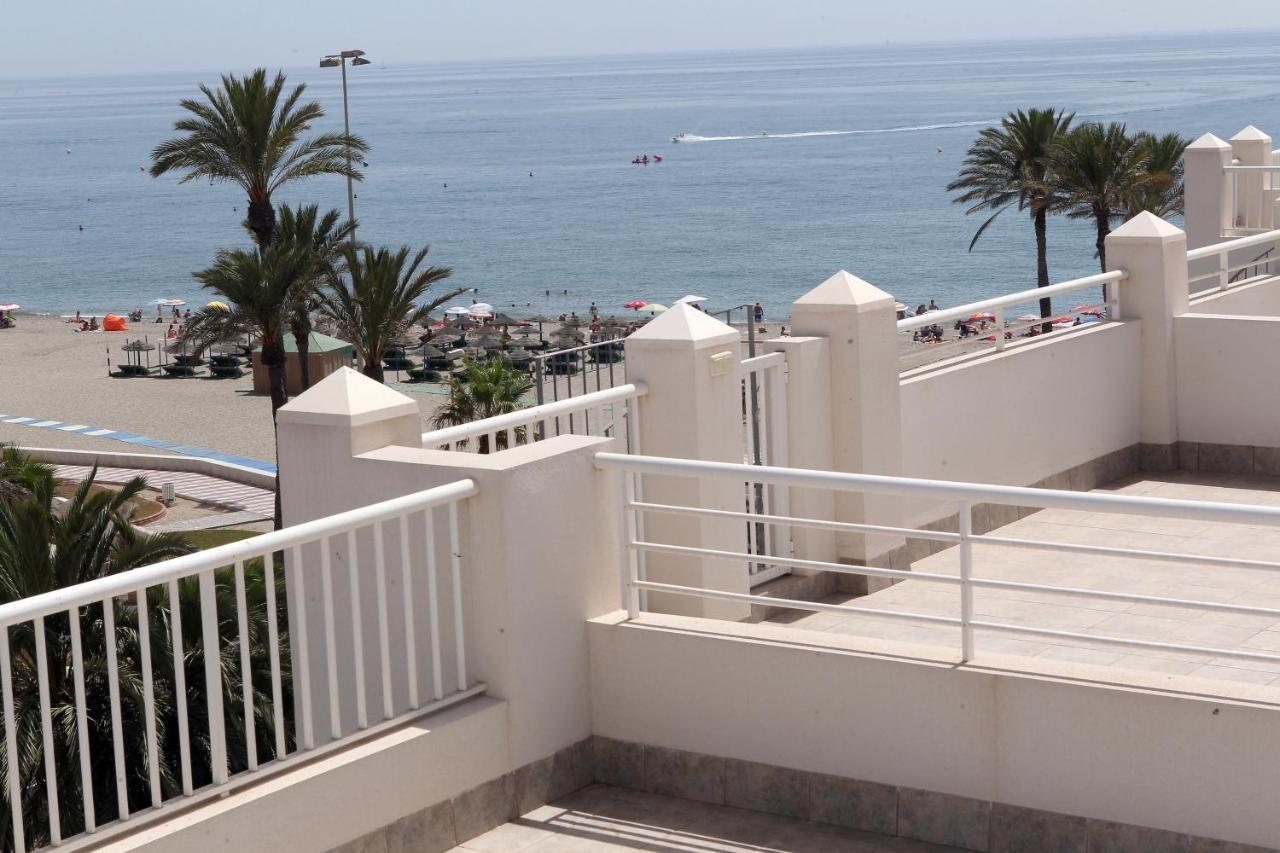 Apartamento de 2 dormitorios con vistas laterales al mar