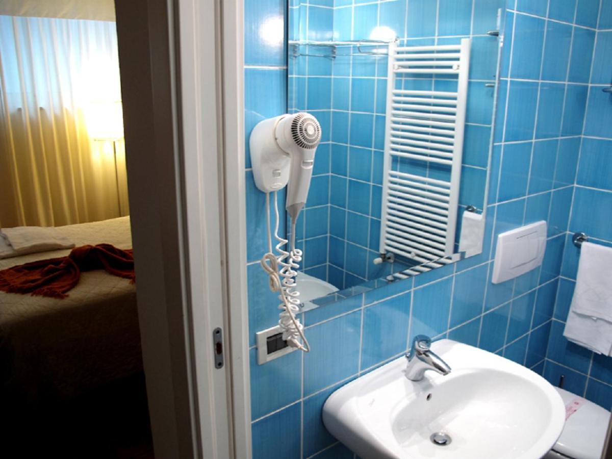 Economy Double or Twin Room without Balcony