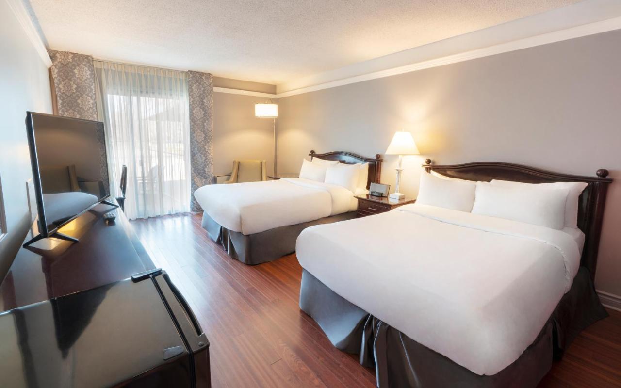 Traditional room 2 Double Beds Exterior View