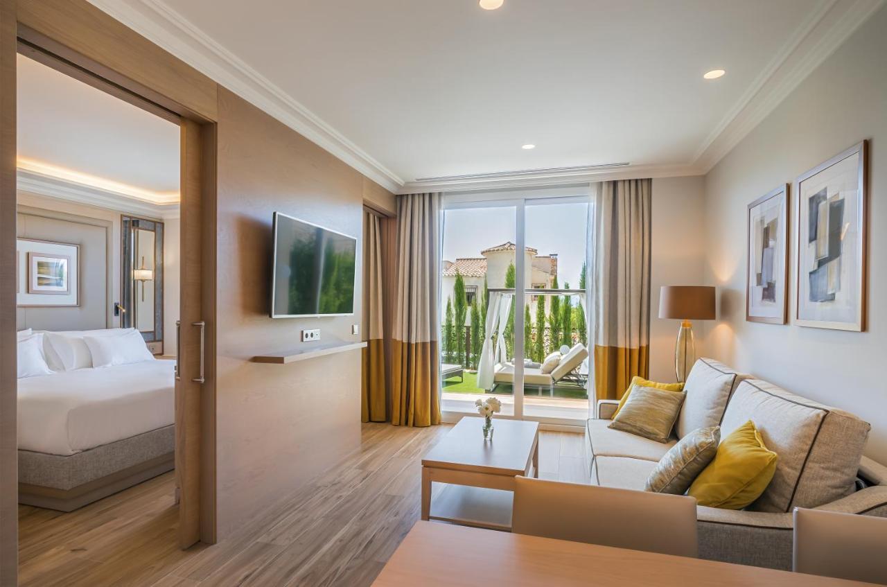 Deluxe Junior Suite
