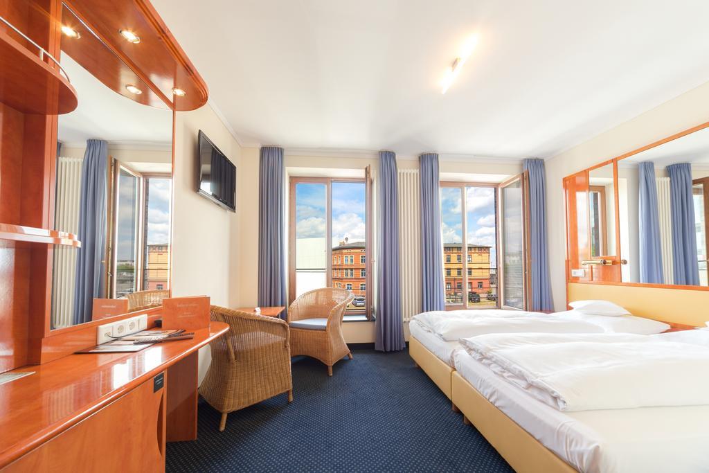 Standard Doppel-/Zweibettzimmer