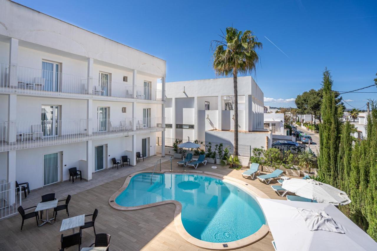 Double Room Pool View