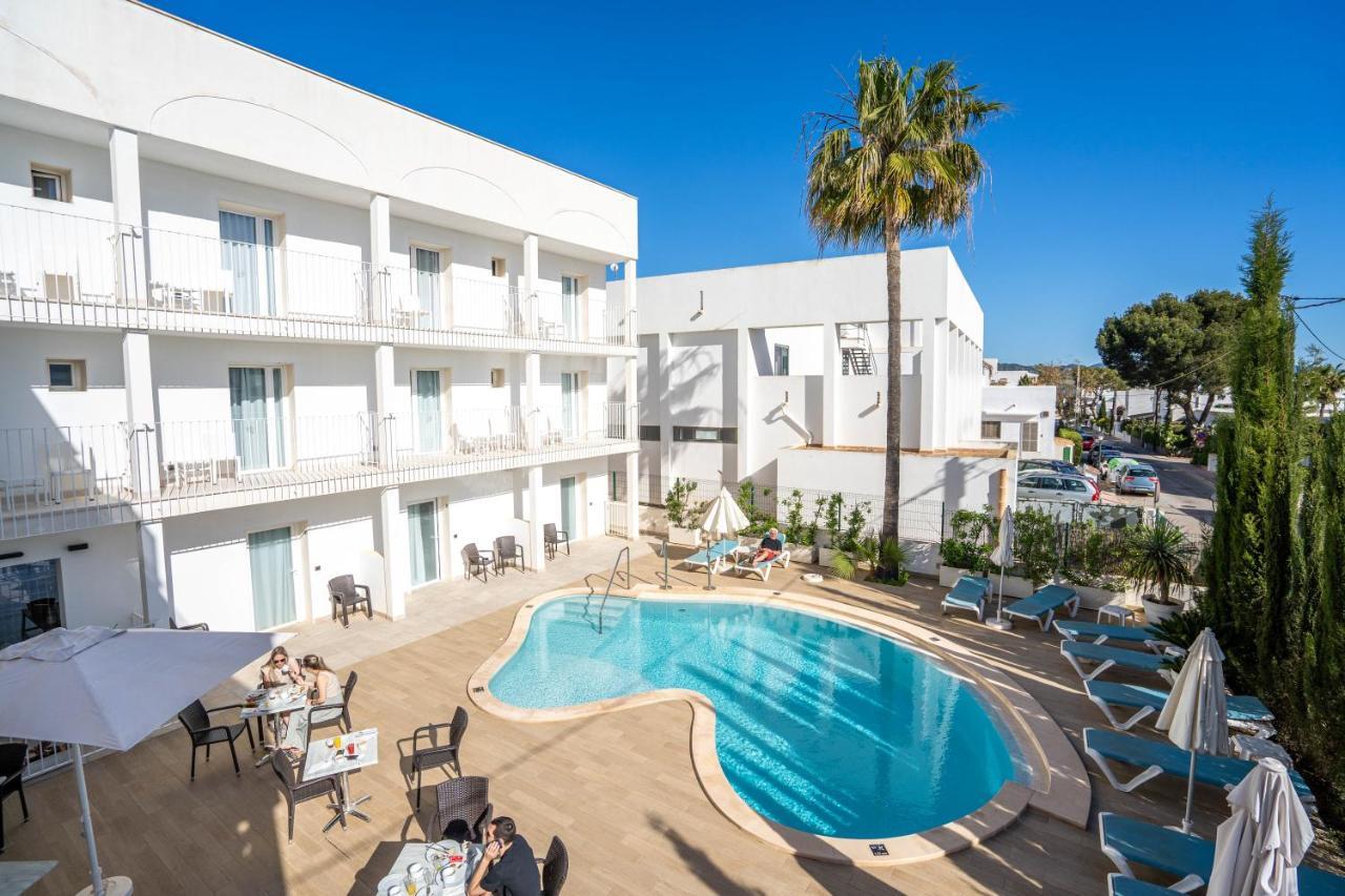 Double Room Pool View