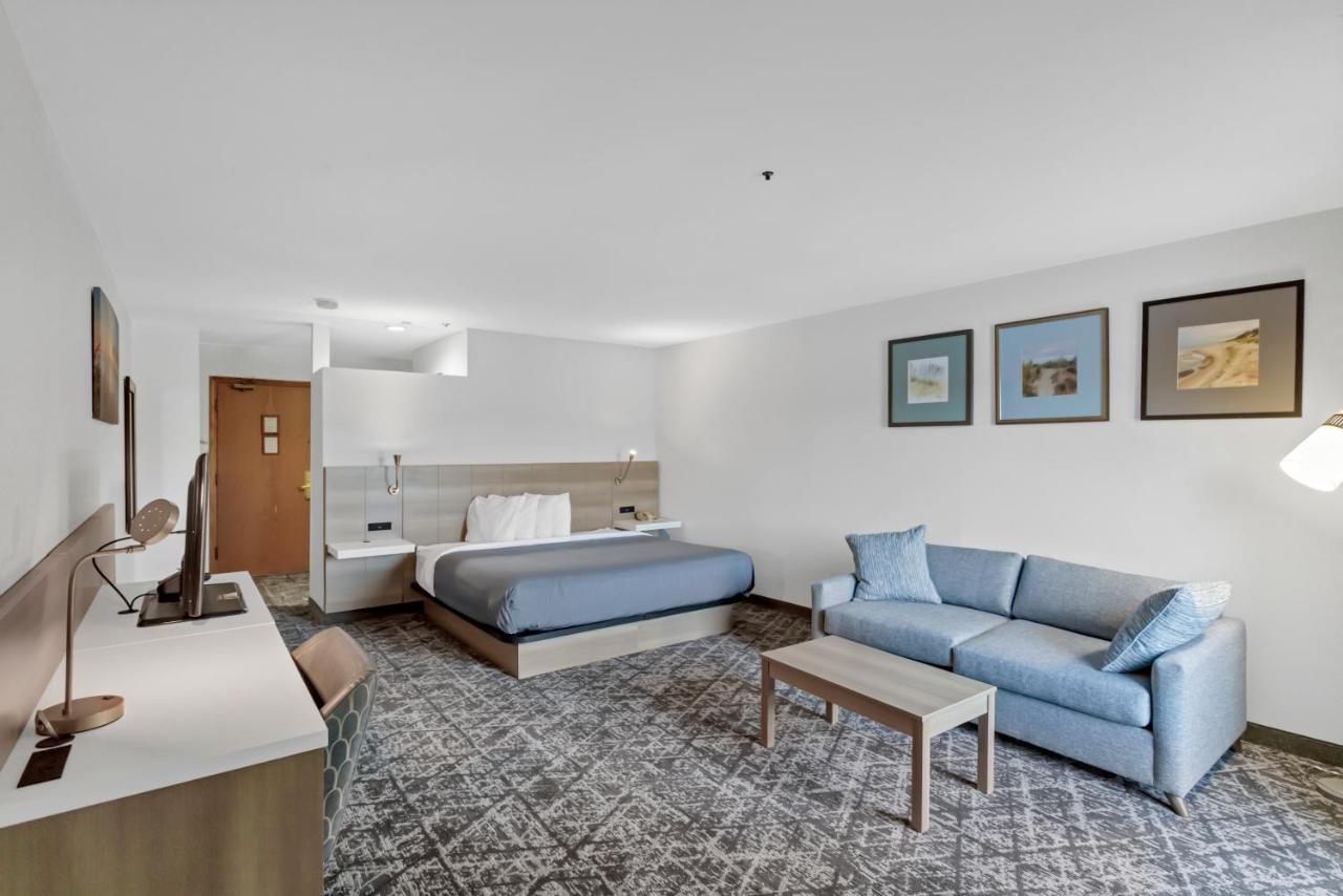 King Room Lake View