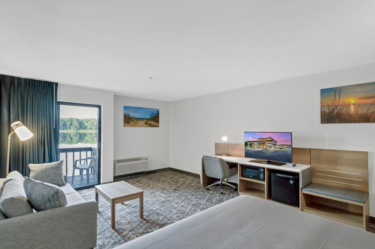 King Room Lake View