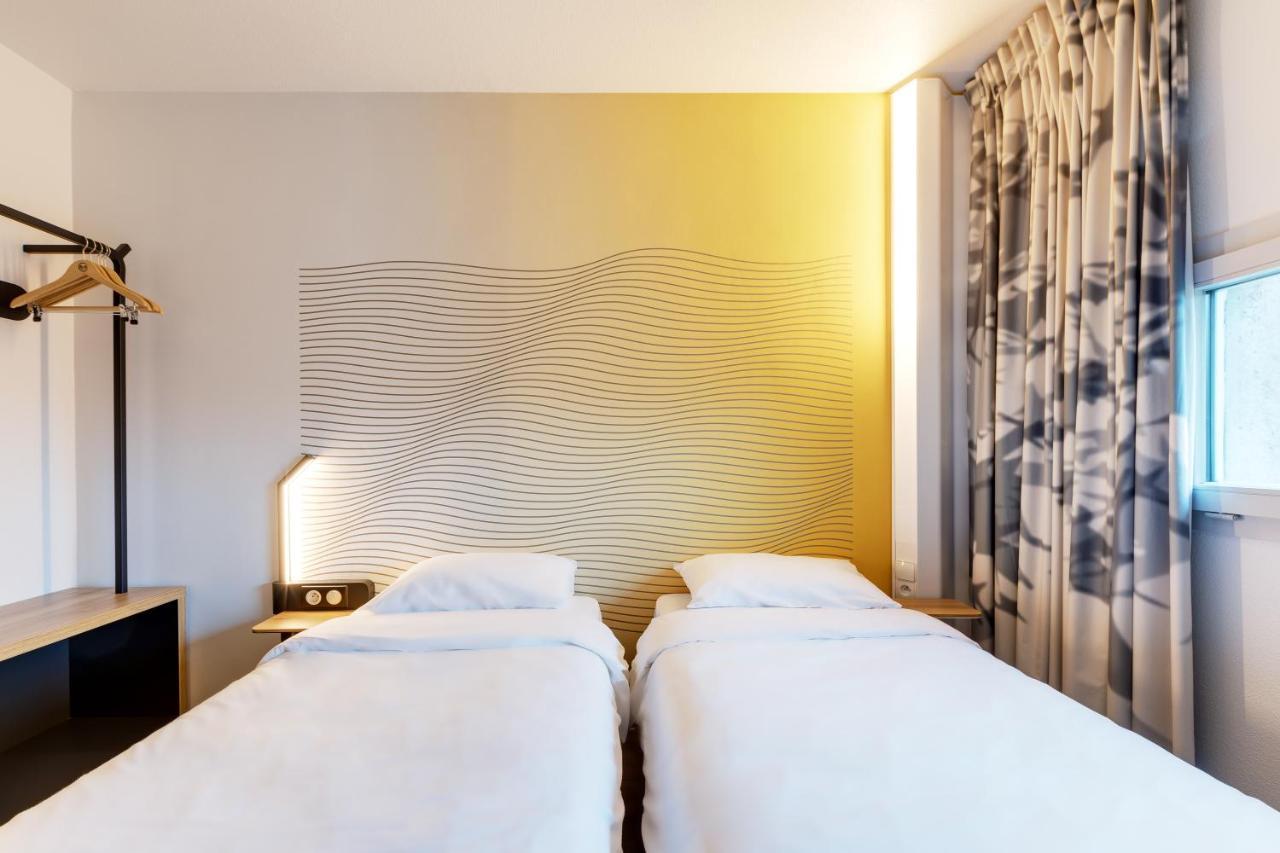 Twin Room,753081887:JPEG