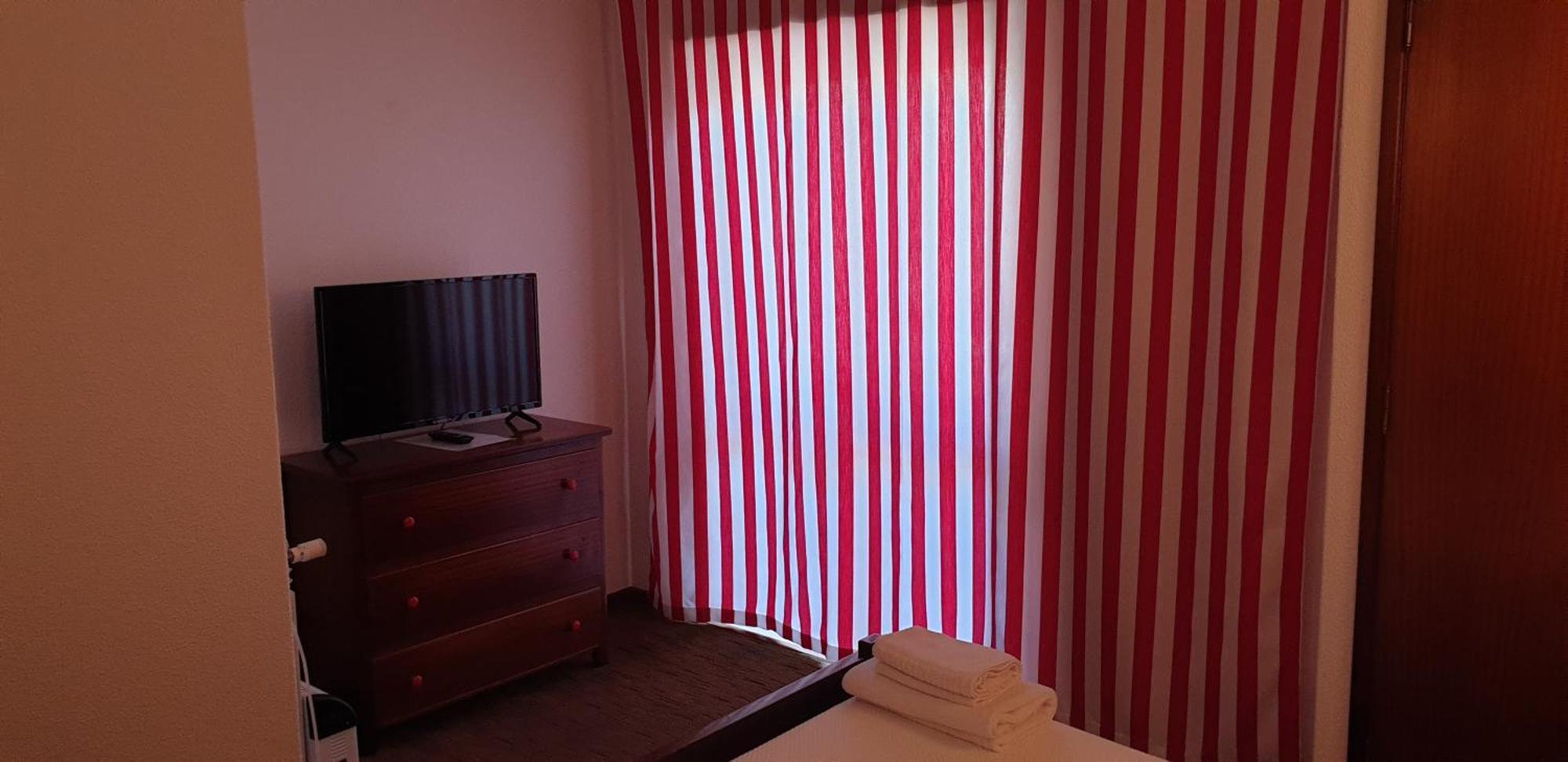 Deluxe Room,1250215954:JPEG
