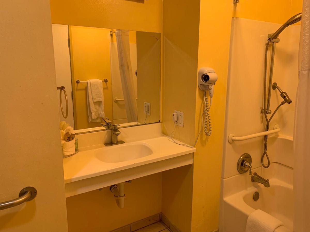 Queen Room Disability Access