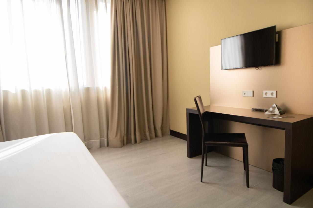 Double Room,1251624943:JPEG
