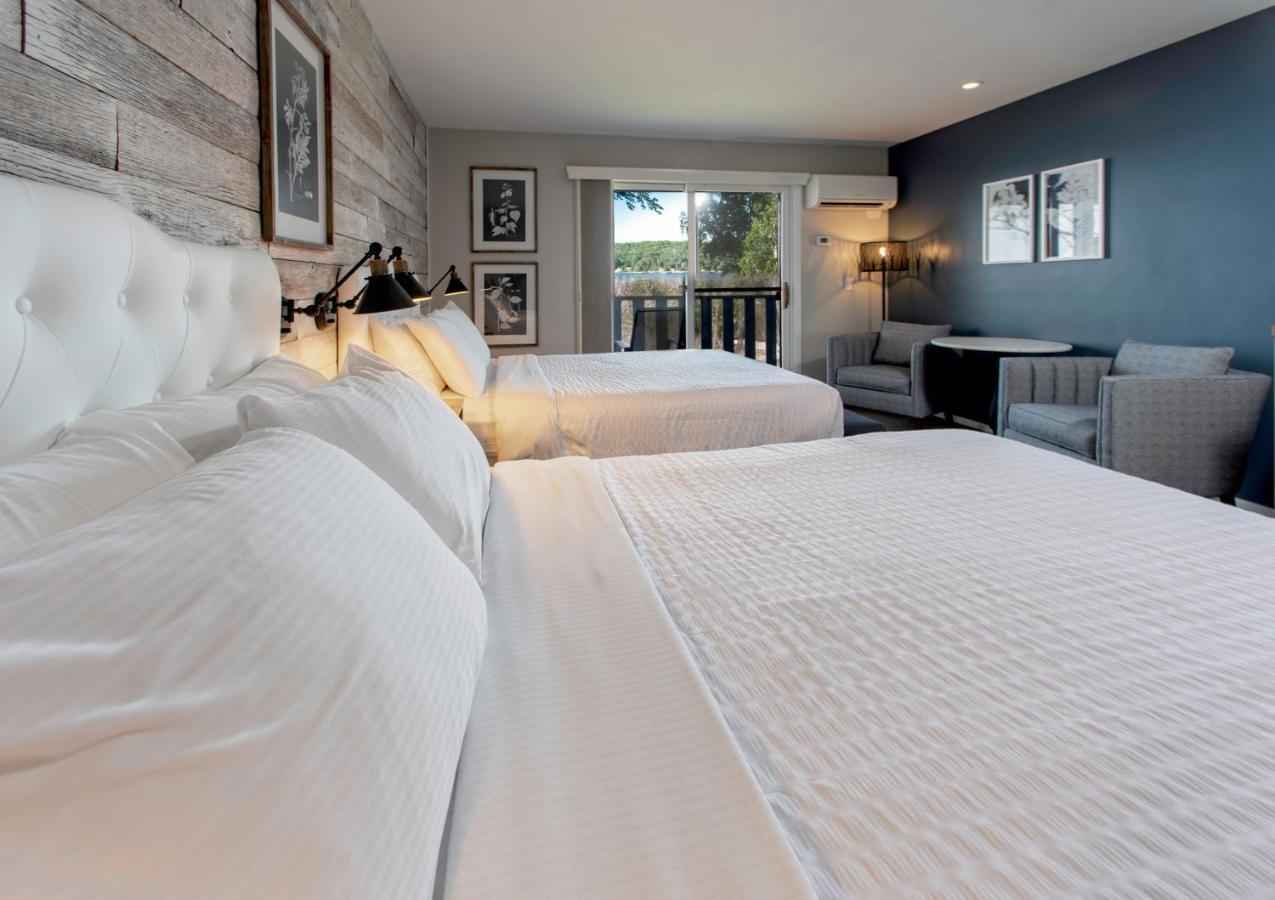 Queen Room Two Queen Beds