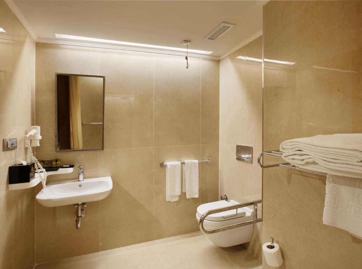 Twin Room Disability Access