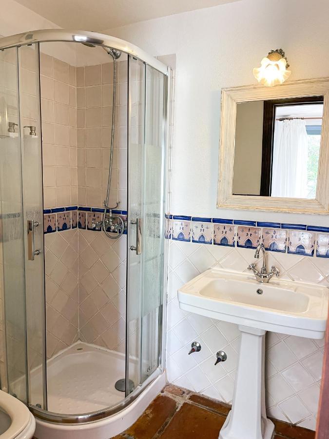Andaluz Room,1251854674:JPEG
