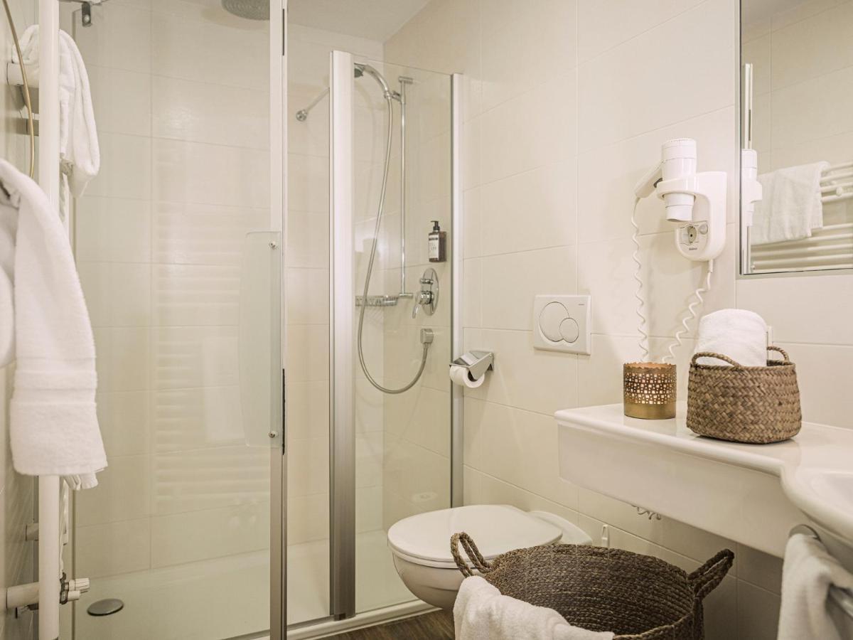Double Room Mountain View