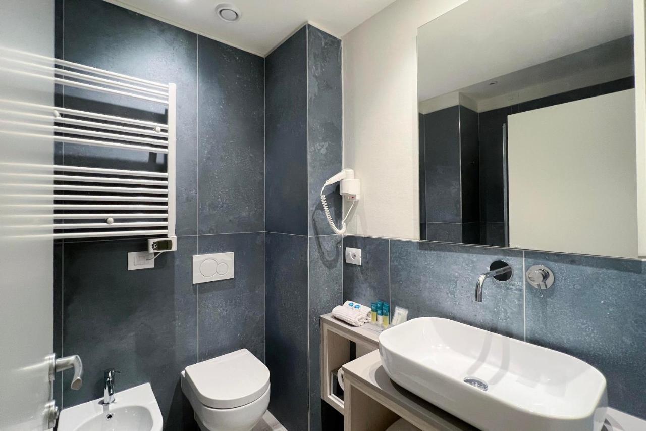 Superior Double or Twin Room Balcony Sea View