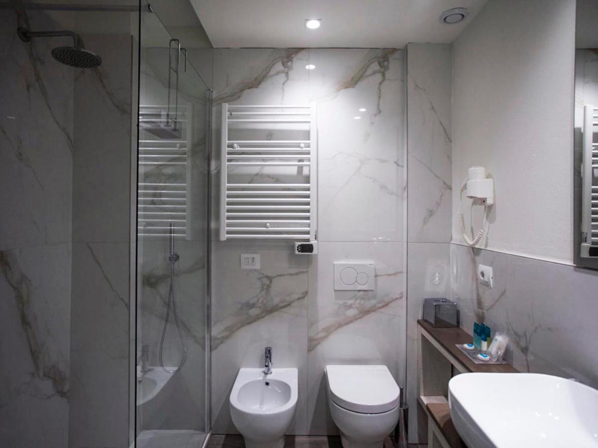 Superior Double or Twin Room Balcony Sea View