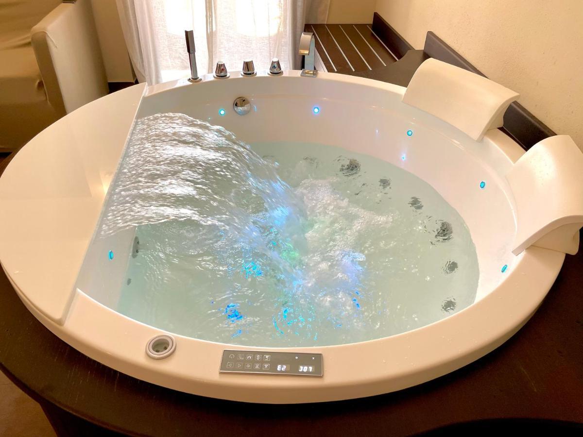 Suite Hot Tub