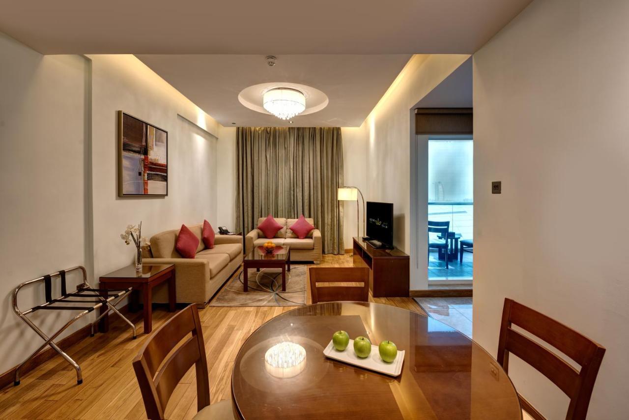 Deluxe One-Bedroom Suite