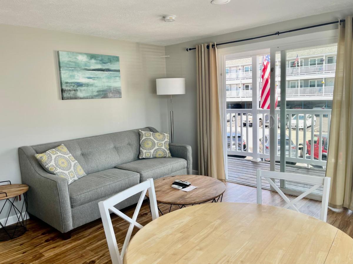 One Bedroom Apartment