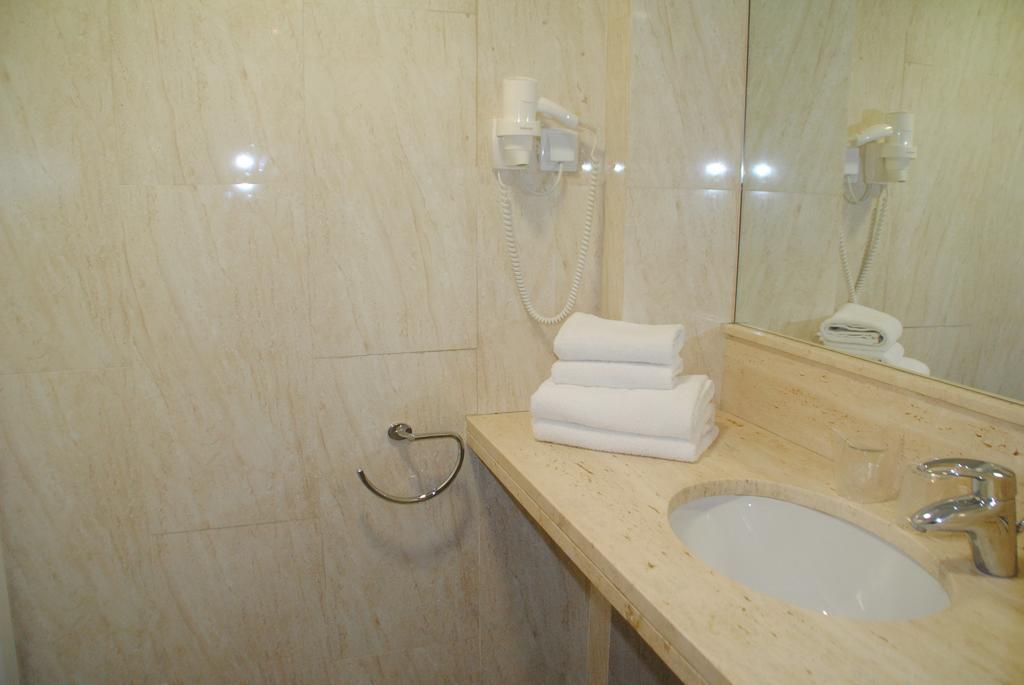 Quarto Duplo