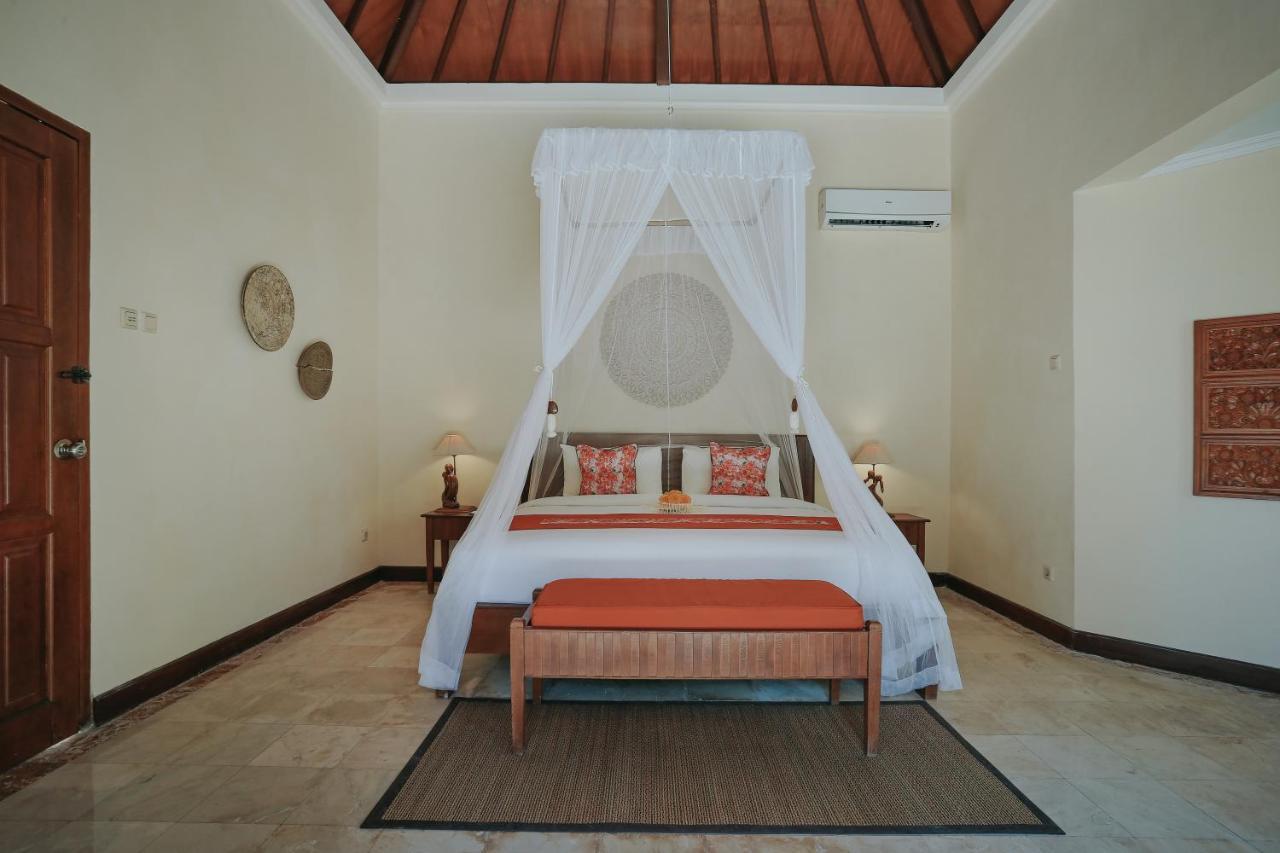 One-Bedroom Villa Plunge Pool