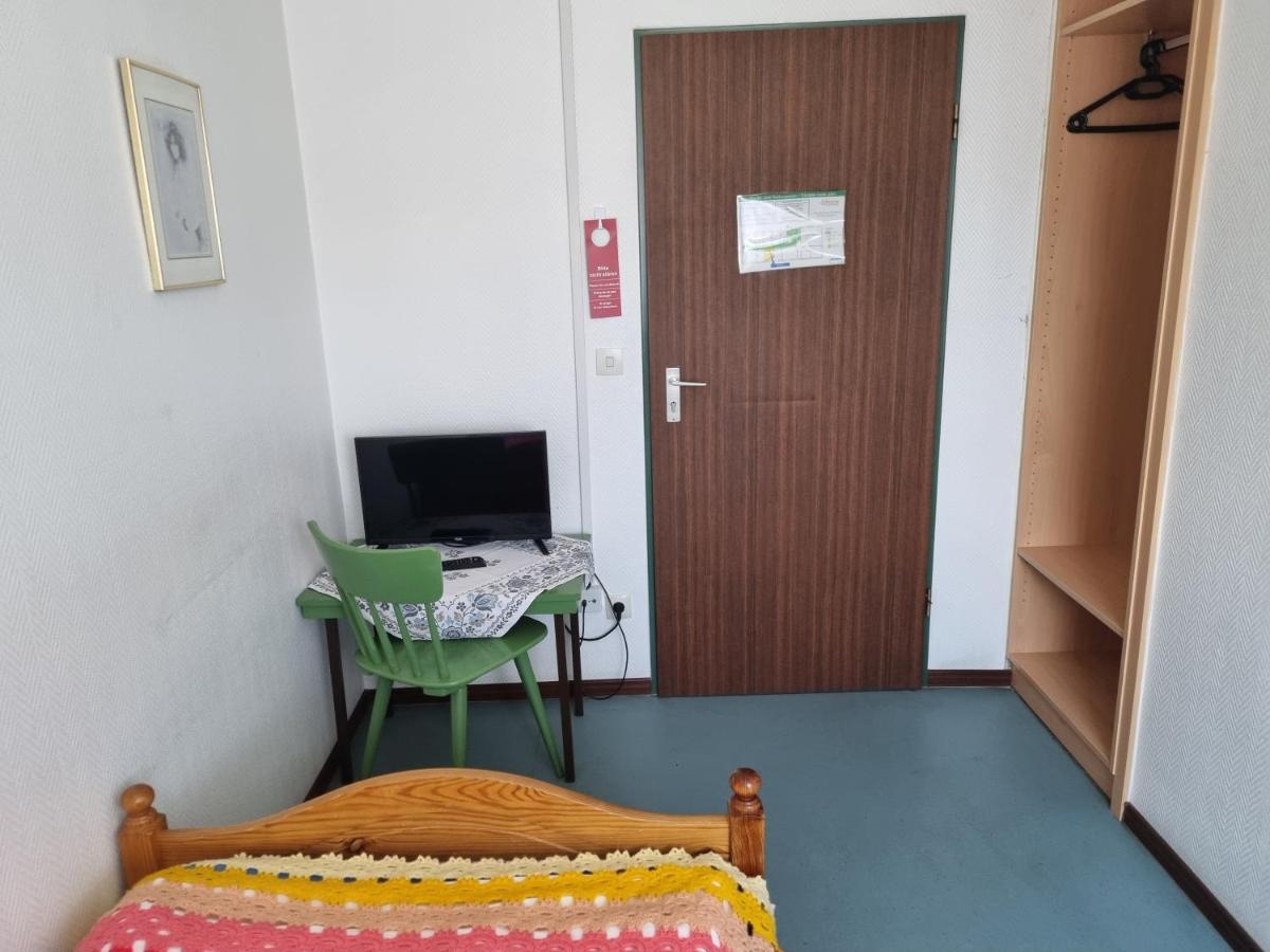 Economy Single Room
