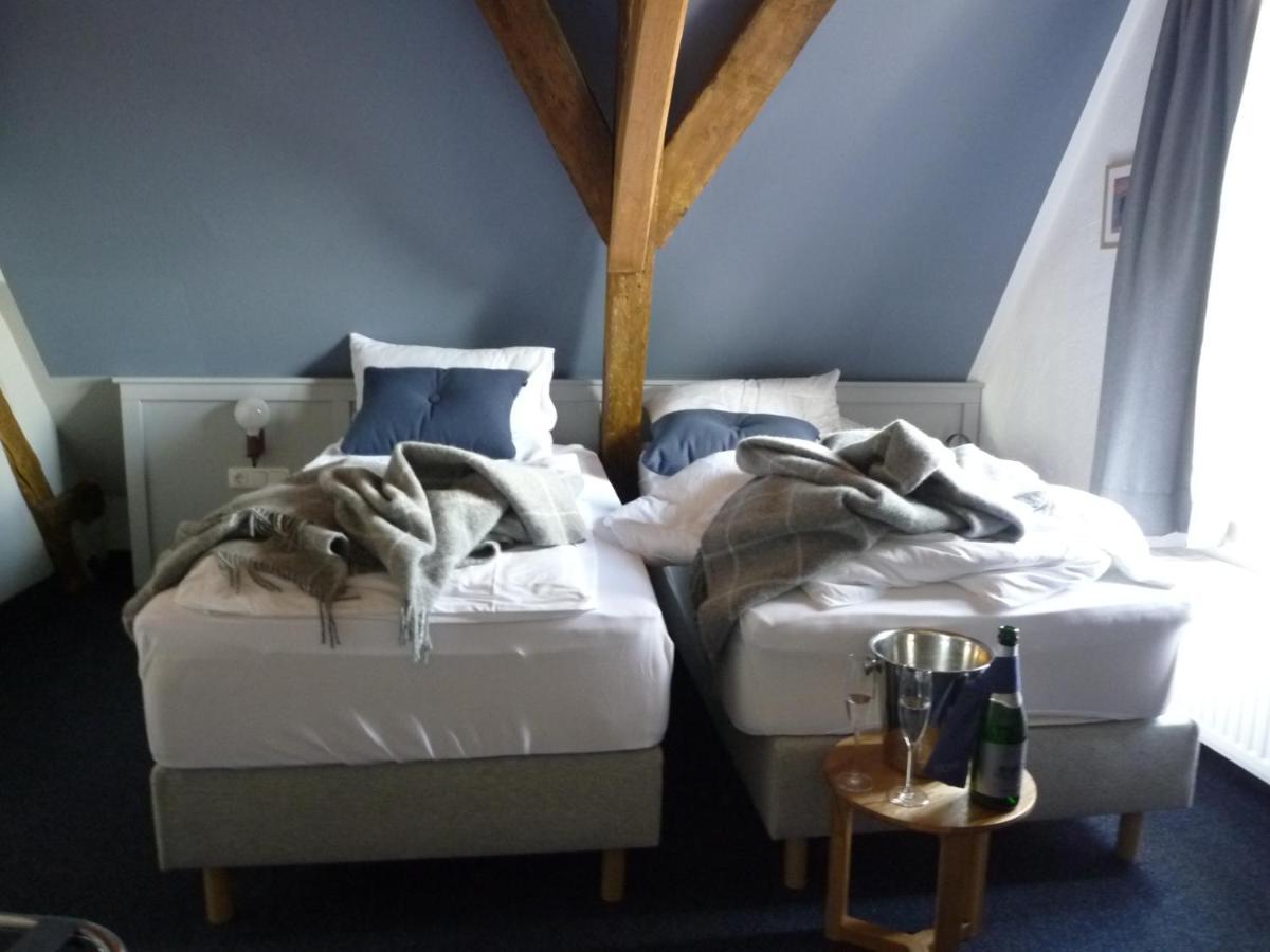 Standard Twin Room,1253322544:JPEG