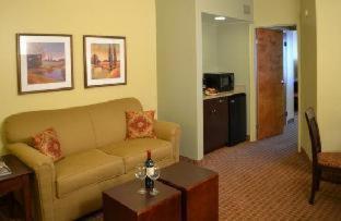 Deluxe King Suite