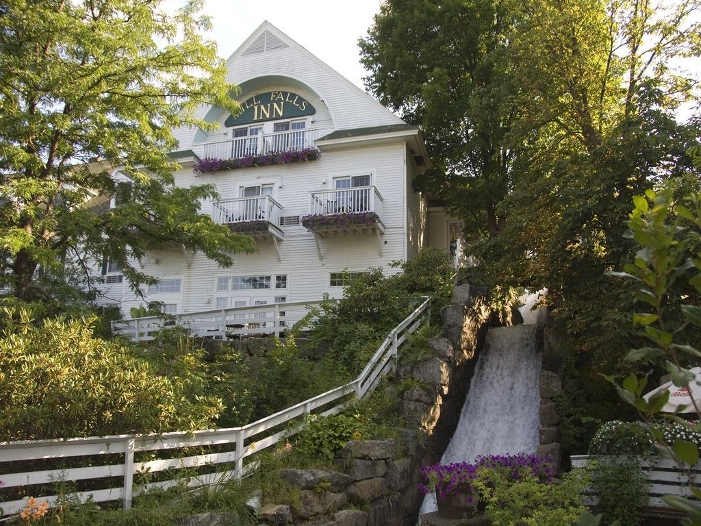 Mill Falls Superior Queen Room