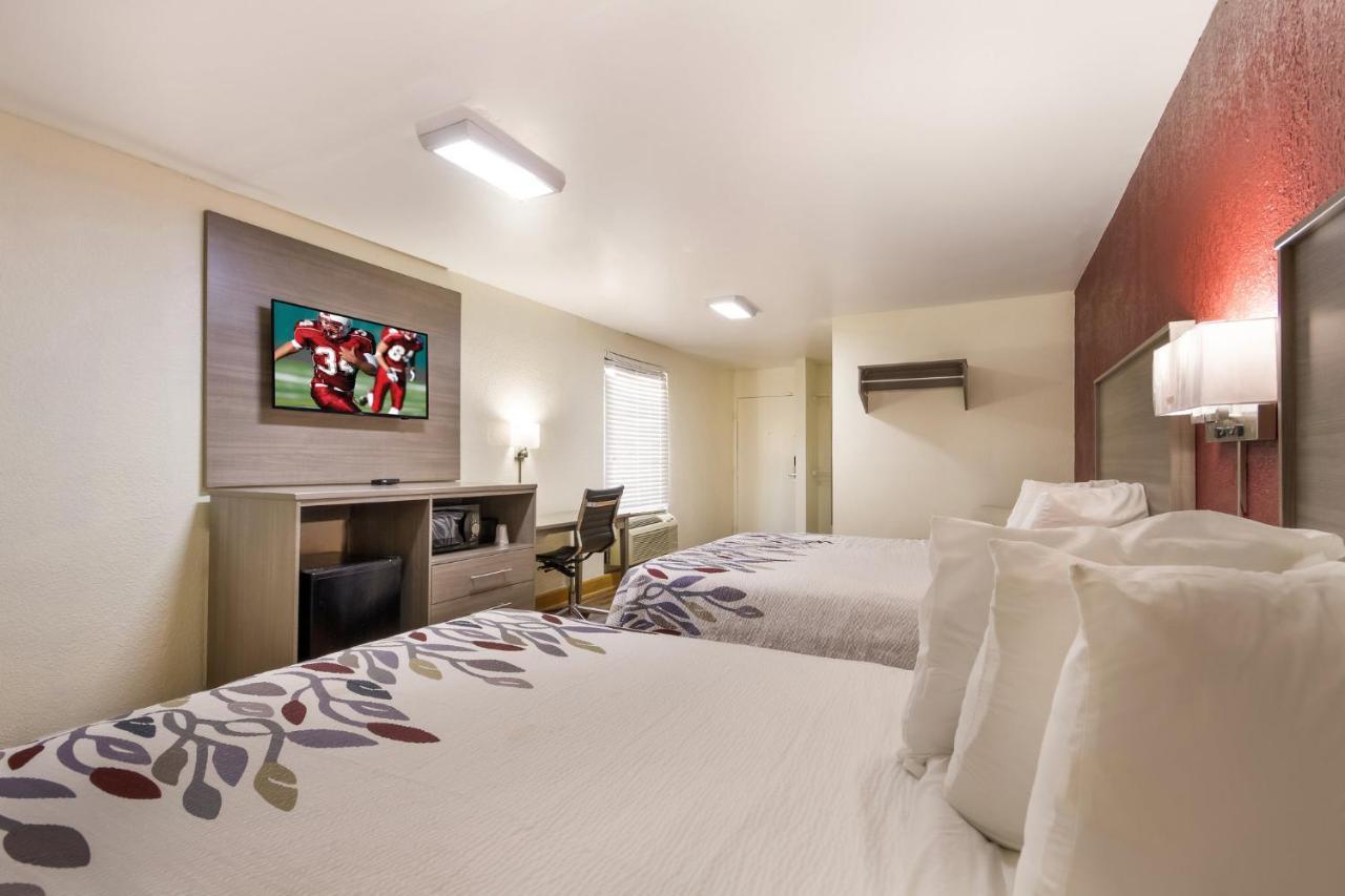 Deluxe Queen Room Two Queen Beds Non-Smoking