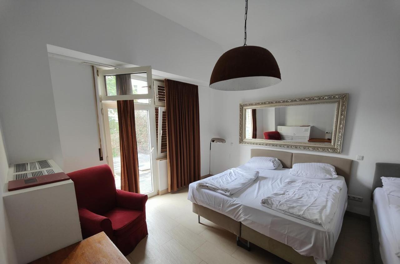 Deluxe Double Room Bath