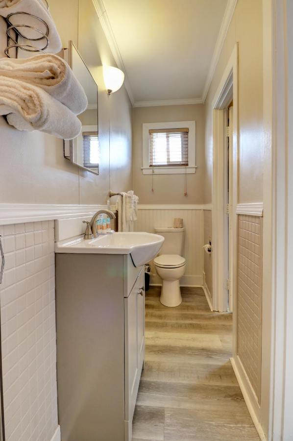 Ocean View Deluxe 2 Queens 1st or 2nd floor