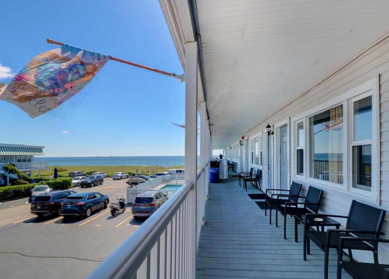 Ocean View Deluxe 2 Queens 1st or 2nd floor