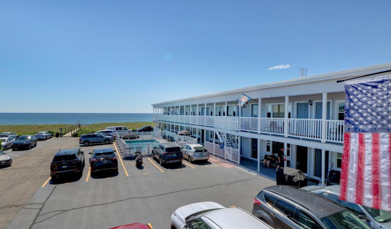 Ocean View Deluxe 2 Queens 1st or 2nd floor