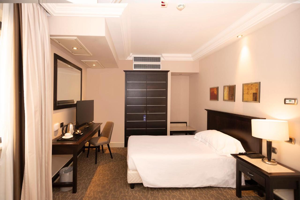 Single Room,1258230787:JPEG