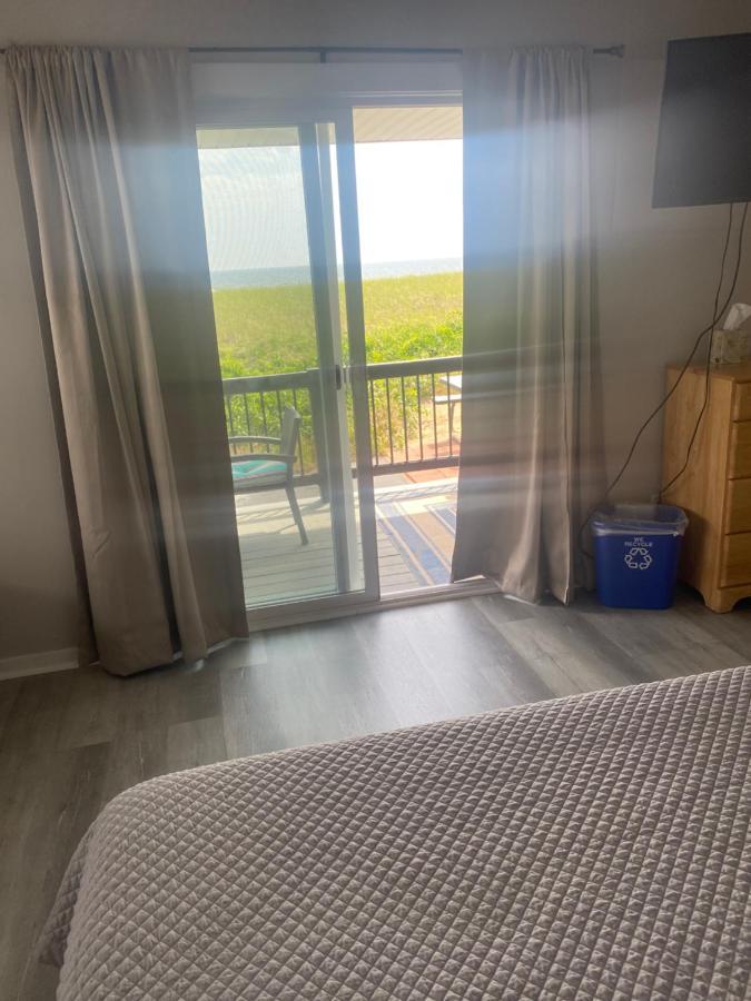 Oceanfront King Bed Private Hot Tub 1st floor