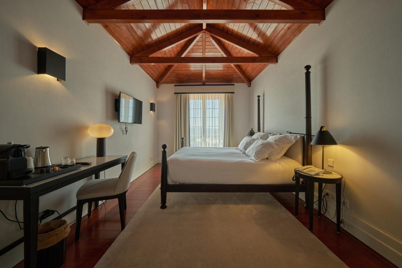 Deluxe Double Room Mountain View