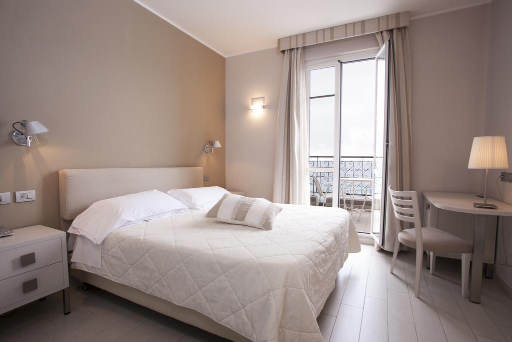 Double Room Sea-View Terrace Annex